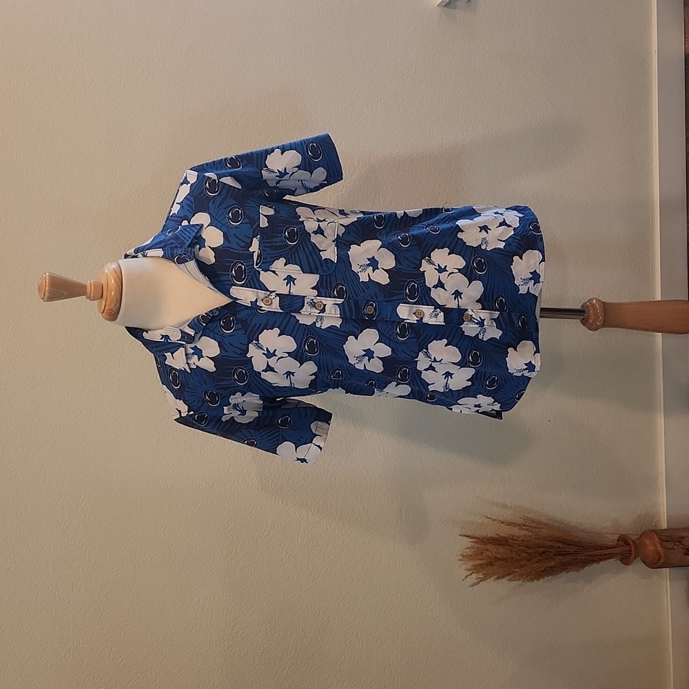 TELLUM + CHOP  Short Sleeve Button Down Floral Cat Hawaiian Shirt